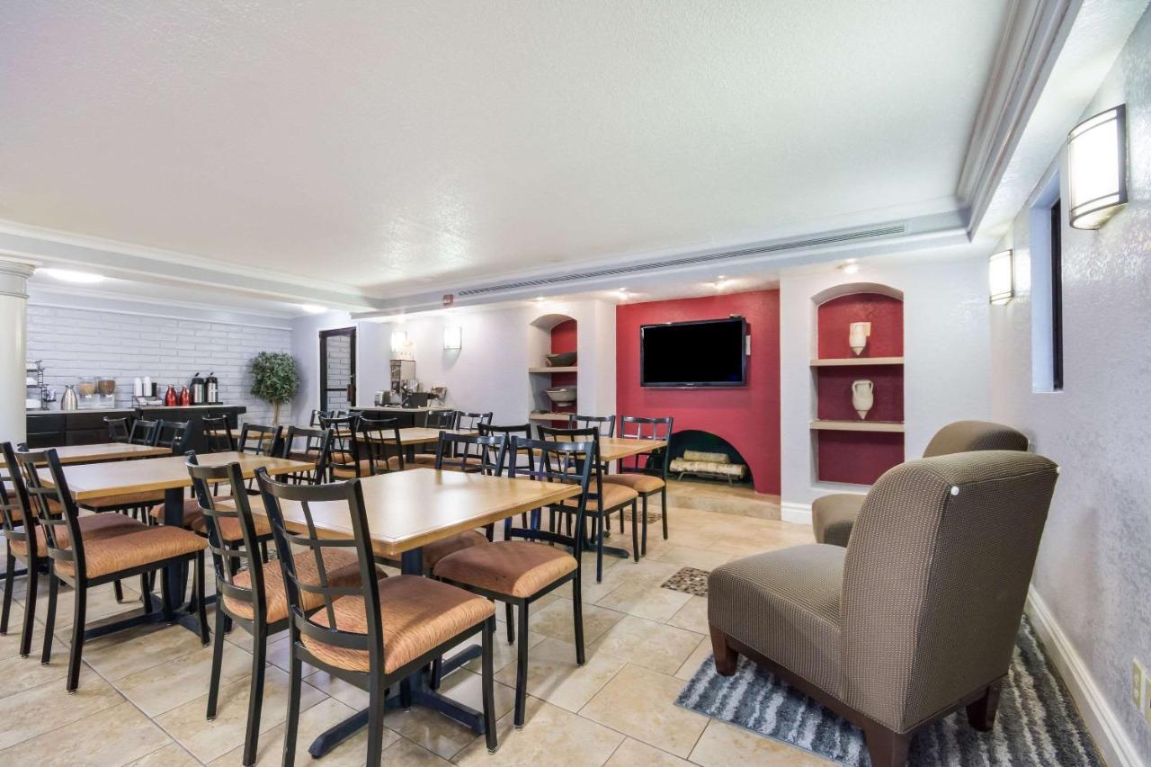 Econo Lodge Del City Экстерьер фото