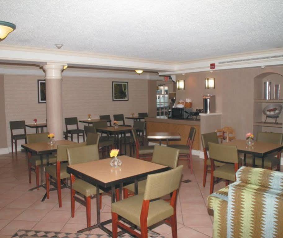 Econo Lodge Del City Экстерьер фото