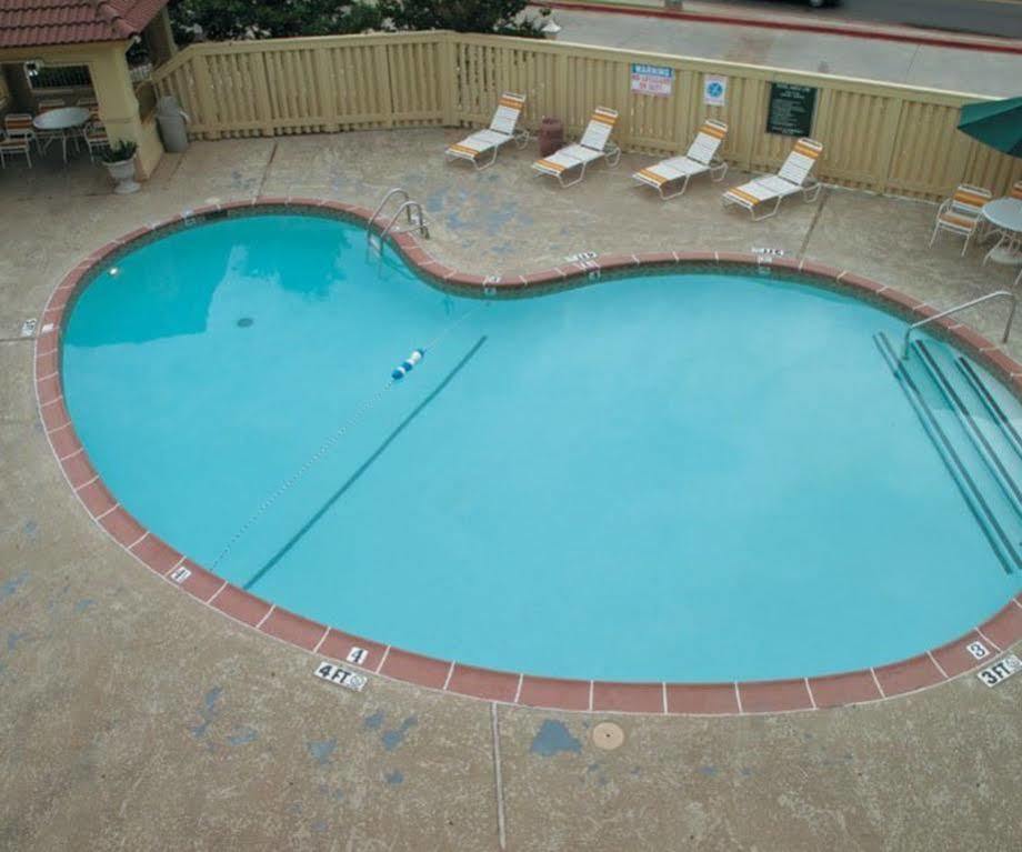 Econo Lodge Del City Экстерьер фото